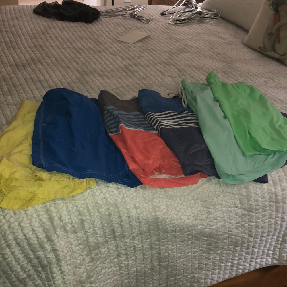 Men’s swim suits medium